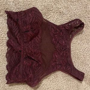 Cutout floral lace bandeau